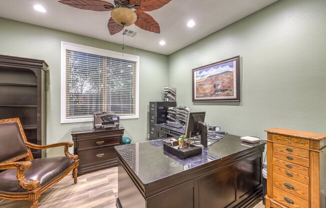 3 beds, 3 baths, $6,995