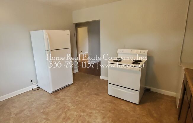 Fayetteville Village Apartments | 1336 Gray Avenue Apt A