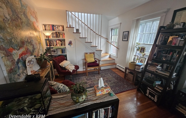 19 21 GRANVILLE RD