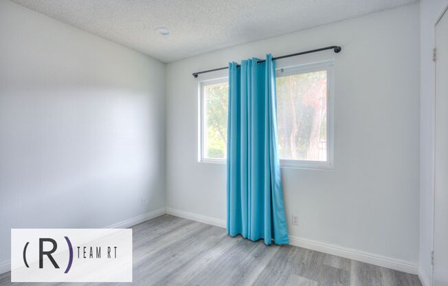 2 beds, 1 bath, $2,700