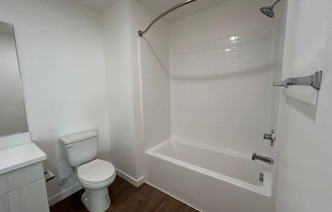 1 bed, 1 bath, 514 sqft, $2,535, Unit 2116-201