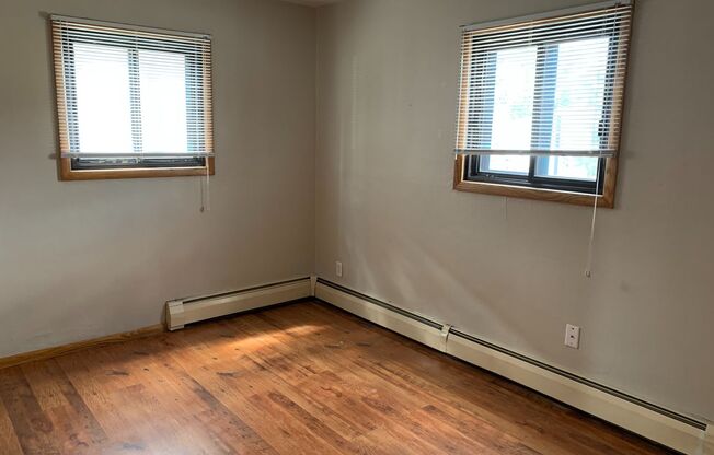 2 beds, 1 bath, 550 sqft, $725, Unit 1003-03