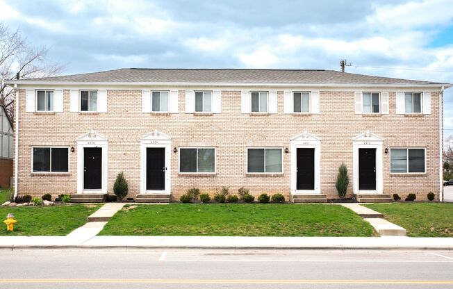 2 beds, 1.5 baths, 1,344 sqft, $1,199, Unit CH-374