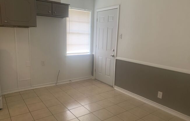 3 beds, 2 baths, $1,700