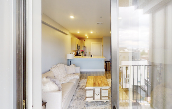 1 bed, 1 bath, 650 sqft, $3,695, Unit 405