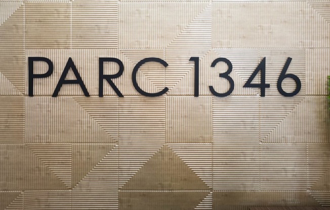 a sign is drawn on the side of a wall