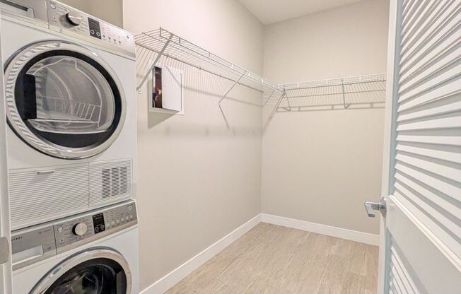 1 bed, 1 bath, 499 sqft, $1,485, Unit 302