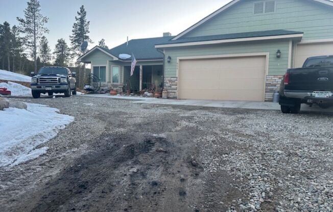 Modern Mountain Home with Massive Heated Barn – Built 2018