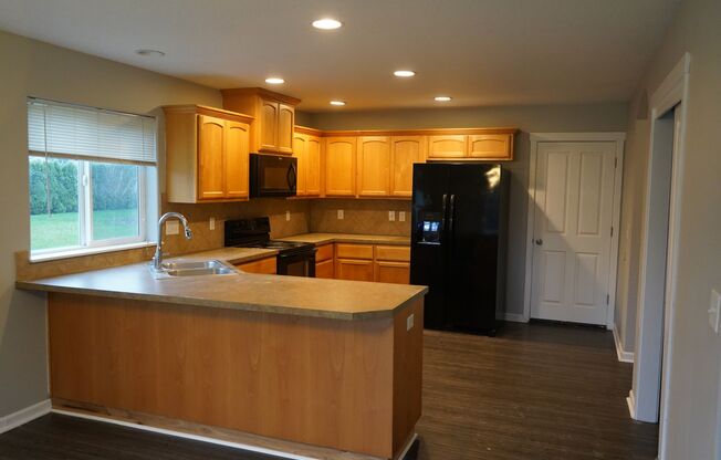 Spacious Central Vancouver 2 Story Home for Lease - 4316 NE 58th Cir