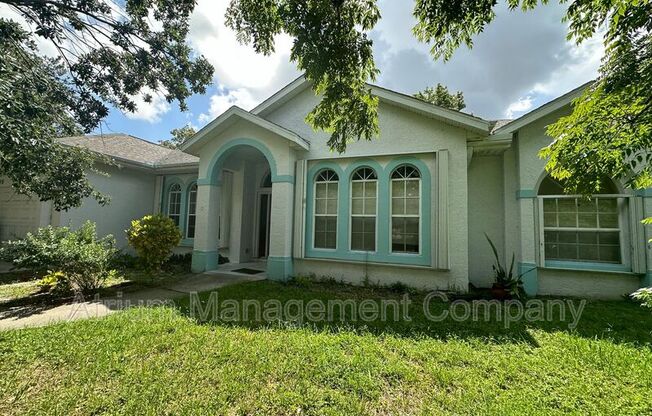 815 NELSON AVE NE