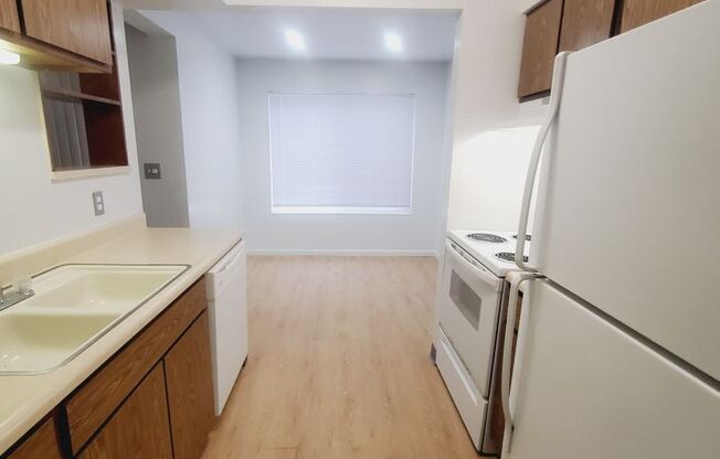 1 bed, 1 bath, 671 sqft, $900, Unit 3705-1C