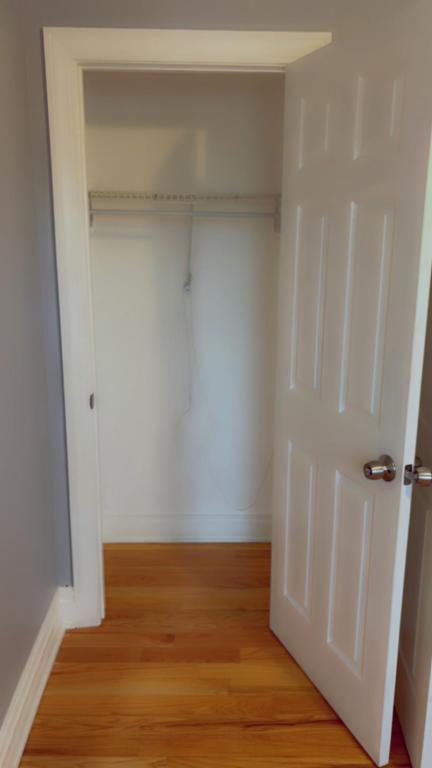917 E 78 ST