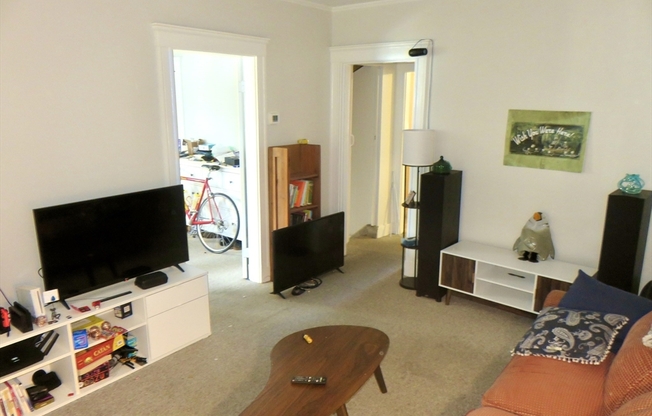 43 RICH ST