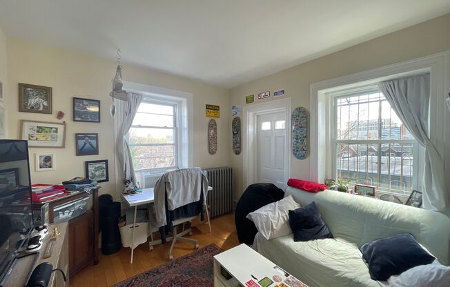 3312 Hamilton
