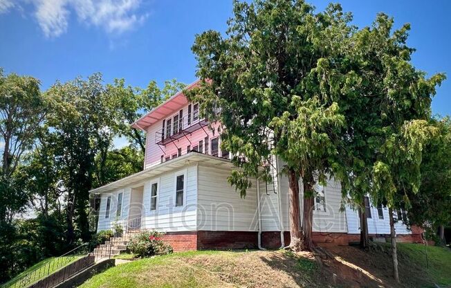 43 Ravenscroft Drive Apt 10