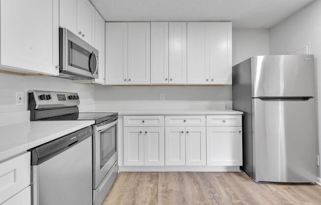 1 bed, 1 bath, 650 sqft, $1,299, Unit 2370-4