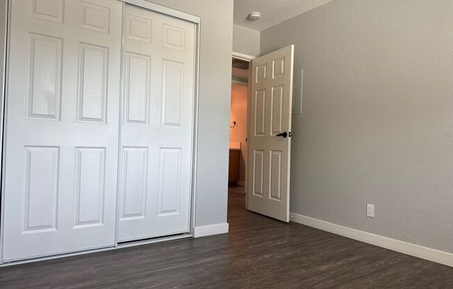 2 beds, 1 bath, 875 sqft, $2,595, Unit 226