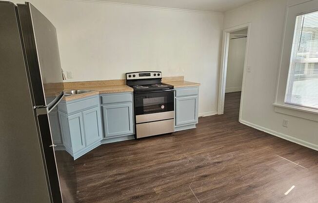 1 bed, 1 bath, 600 sqft, $900, Unit 1312-B