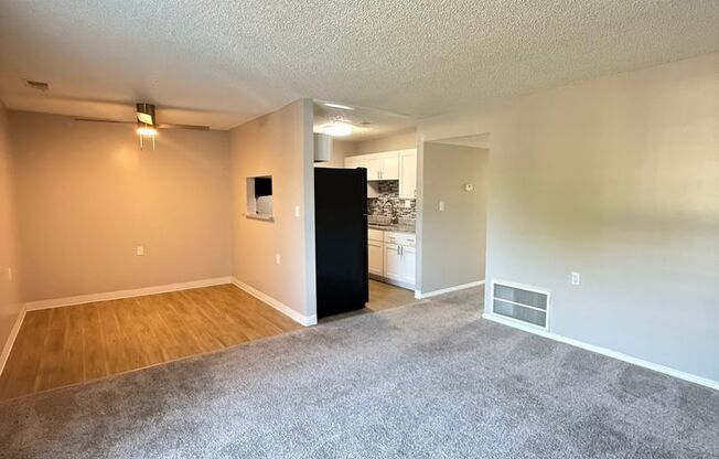 2 beds, 2 baths, 966 sqft, $1,100, Unit 606