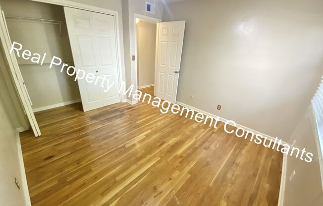 2 beds, 1 bath, $1,150