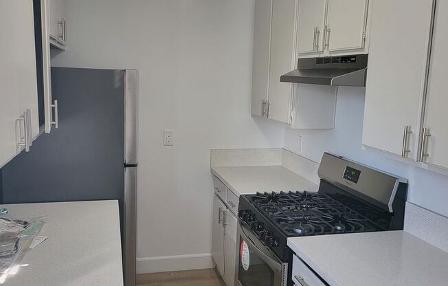 1 bed, 1 bath, $2,295, Unit 12