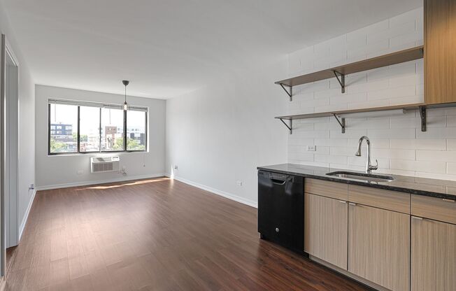 2 beds, 1 bath, 638 sqft, $2,495, Unit 508