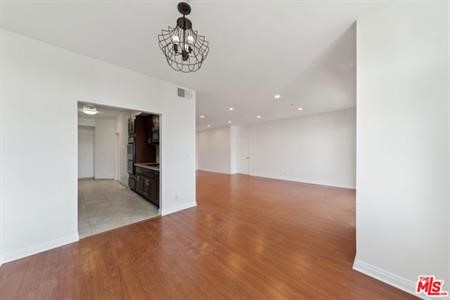 1508 GREENFIELD AVE