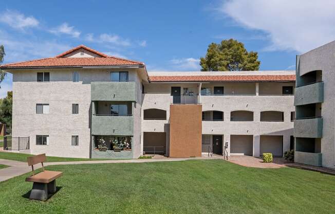 Community at Villa Toscana Apartments in Phoenix Arizona