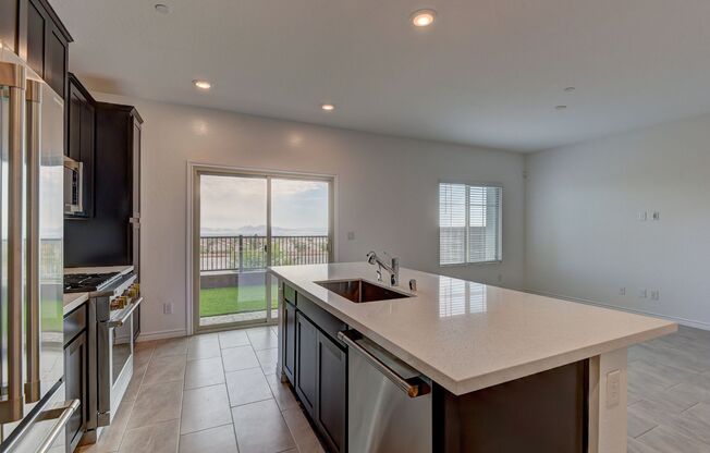 3 beds, 3 baths, $2,710