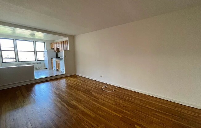 74 10 35 AVE