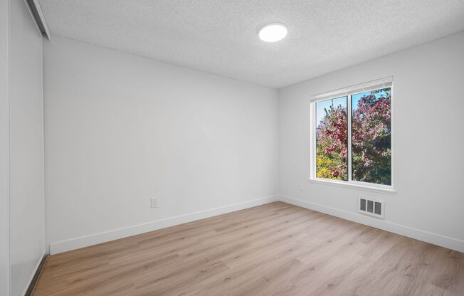 2 beds, 1 bath, 815 sqft, $2,085, Unit 308