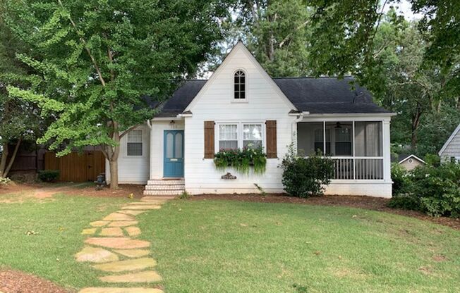 3 Bed, 2 Bath Home in Greenville is Available