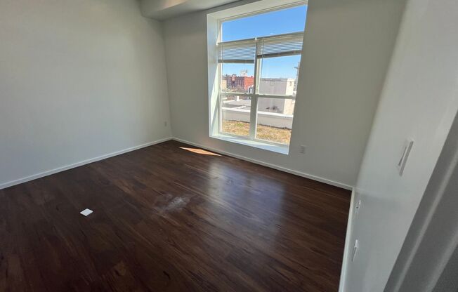 1 bed, 1 bath, 660 sqft, $1,810, Unit 702