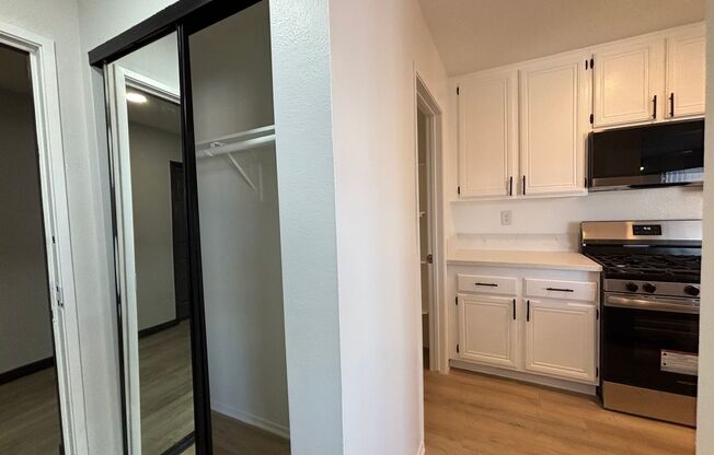 1 bed, 1 bath, 700 sqft, $1,798, Unit 416