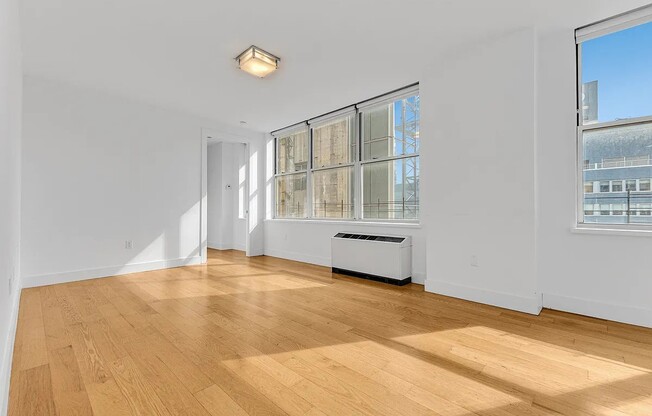 4 beds, 2 baths, $11,995, Unit 2101