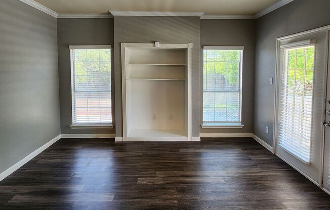 1 bed, 1 bath, 802 sqft, $1,525, Unit 502-u