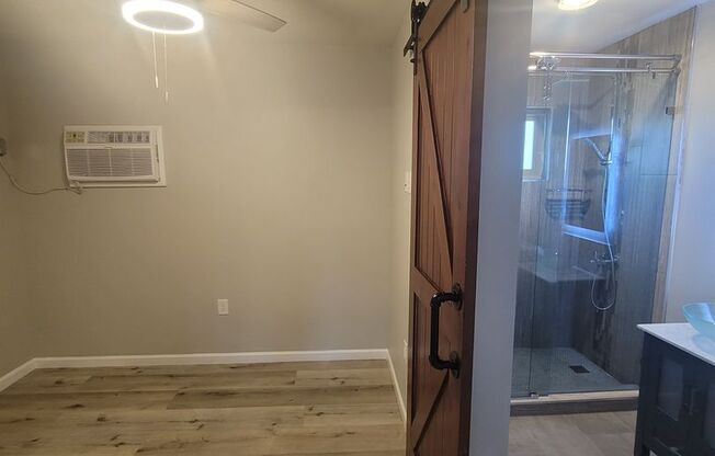 1 bed, 1 bath, 600 sqft, $1,200, Unit #18