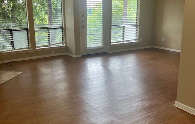 Studio, 1 bath, 500 sqft, $1,400, Unit 117