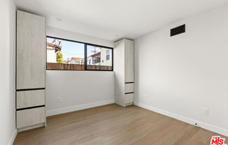 1450 S CRES HTS BLVD