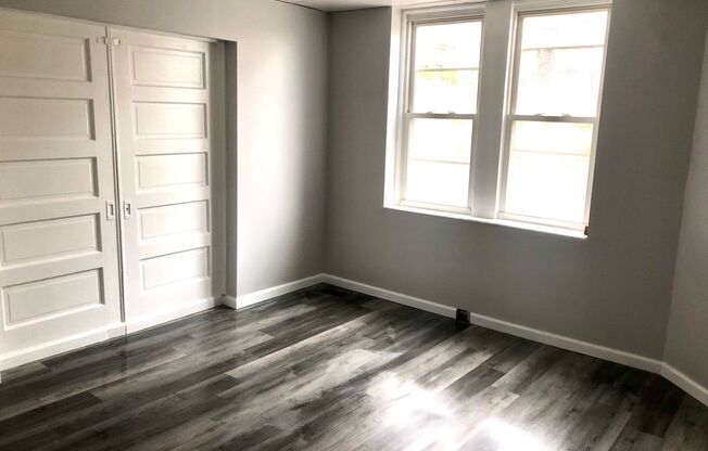 2 beds, 1 bath, 950 sqft, $925, Unit #1