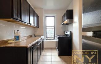 29 7 31 AVE