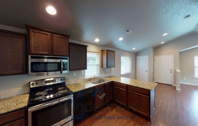 3 beds, 2 baths, 1,064 sqft, $1,695, Unit chin294-1