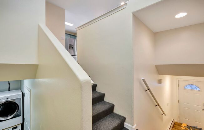 Modern 4-Bedroom Townhome in Desirable South Anchorage