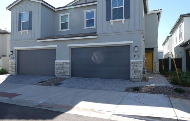 Large 3 Bedroom 2.5 Bath, Arabella Scottsdale Community!