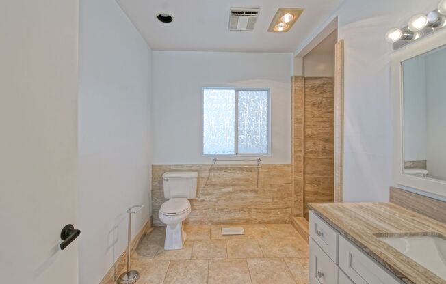 Studio, 1 bath, $2,200