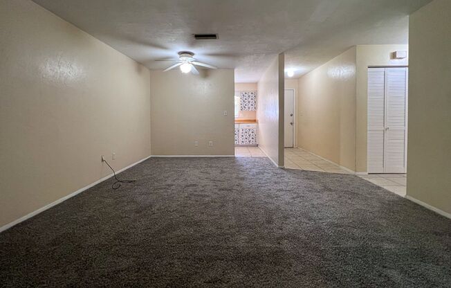 2 beds, 1 bath, $1,050, Unit 15