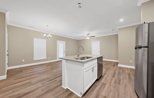 2 beds, 1 bath, 939 sqft, $900, Unit 137
