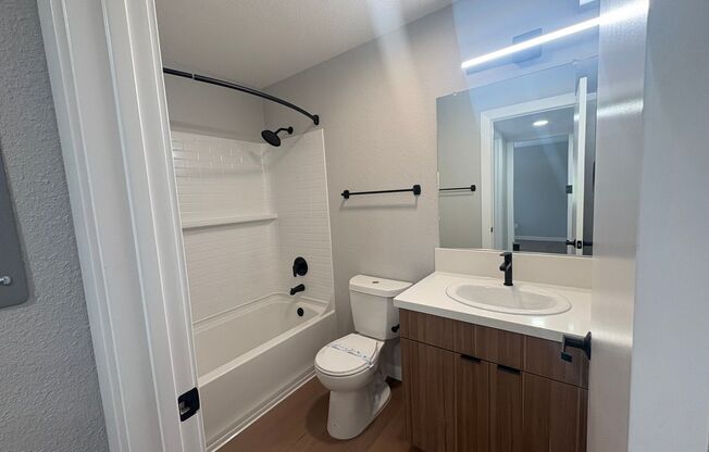1 bed, 1 bath, 495 sqft, $2,685, Unit E-221