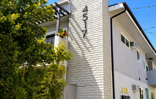 4511-4517 Prospect Ave