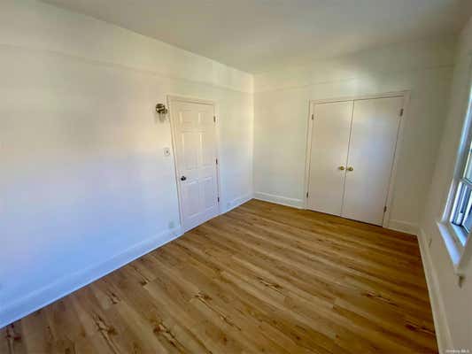 2 beds, 1 bath, $2,850